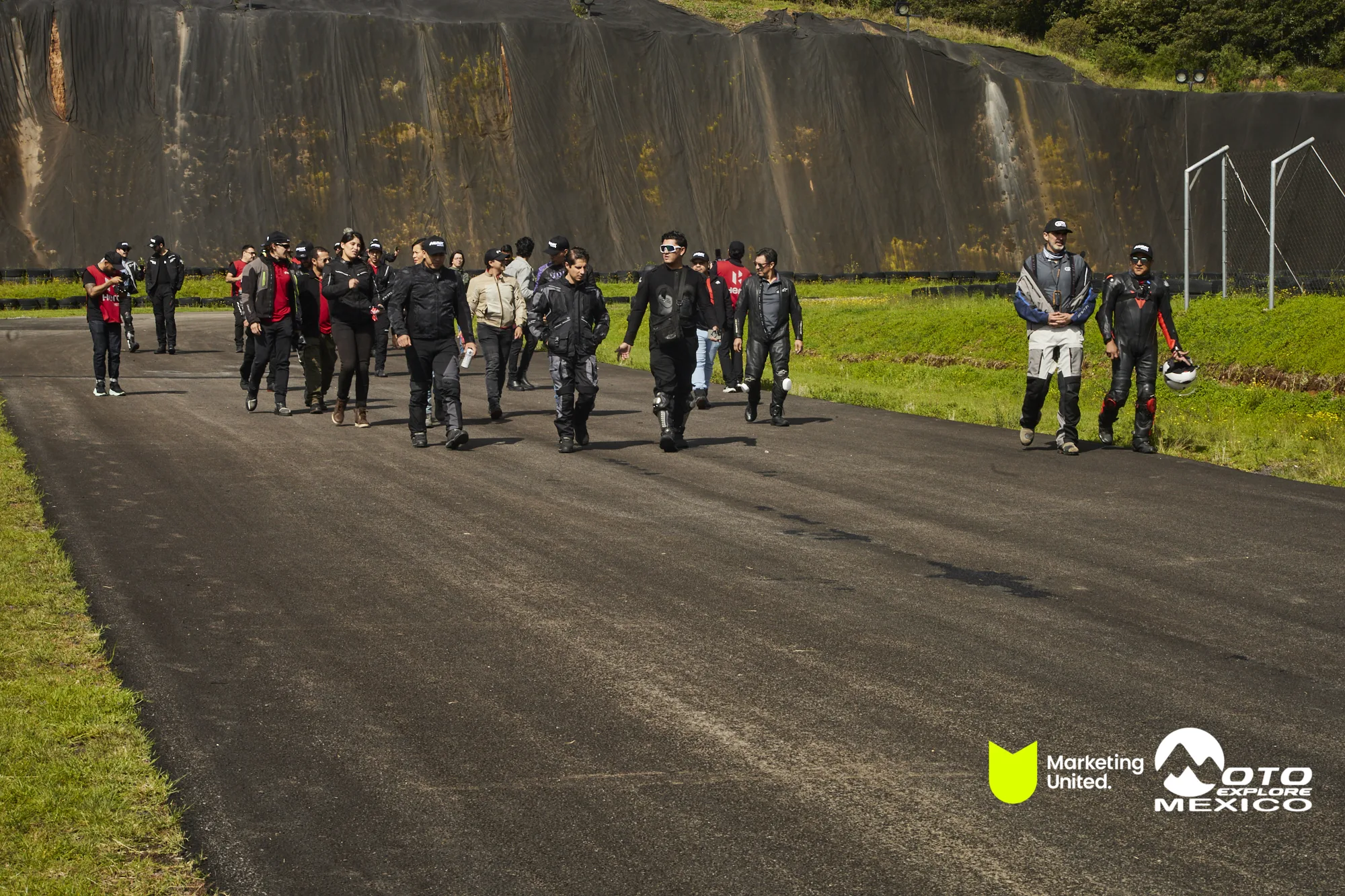 HUNK TRACKDAY 192